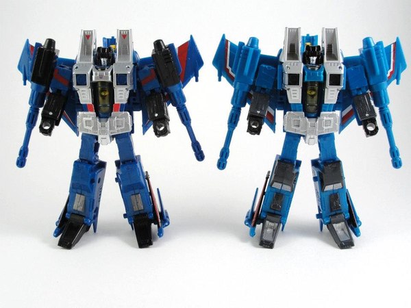 Transformers United Seeker Ace Set Out Of Box Image Botcon Henkei  (69 of 87)